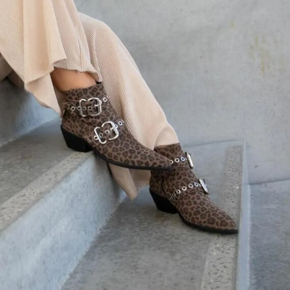 Copenhagen Shoes Move For More Leopard