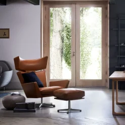 Fritz Hansen 4210 Oksen Fodskammel Essential Læder