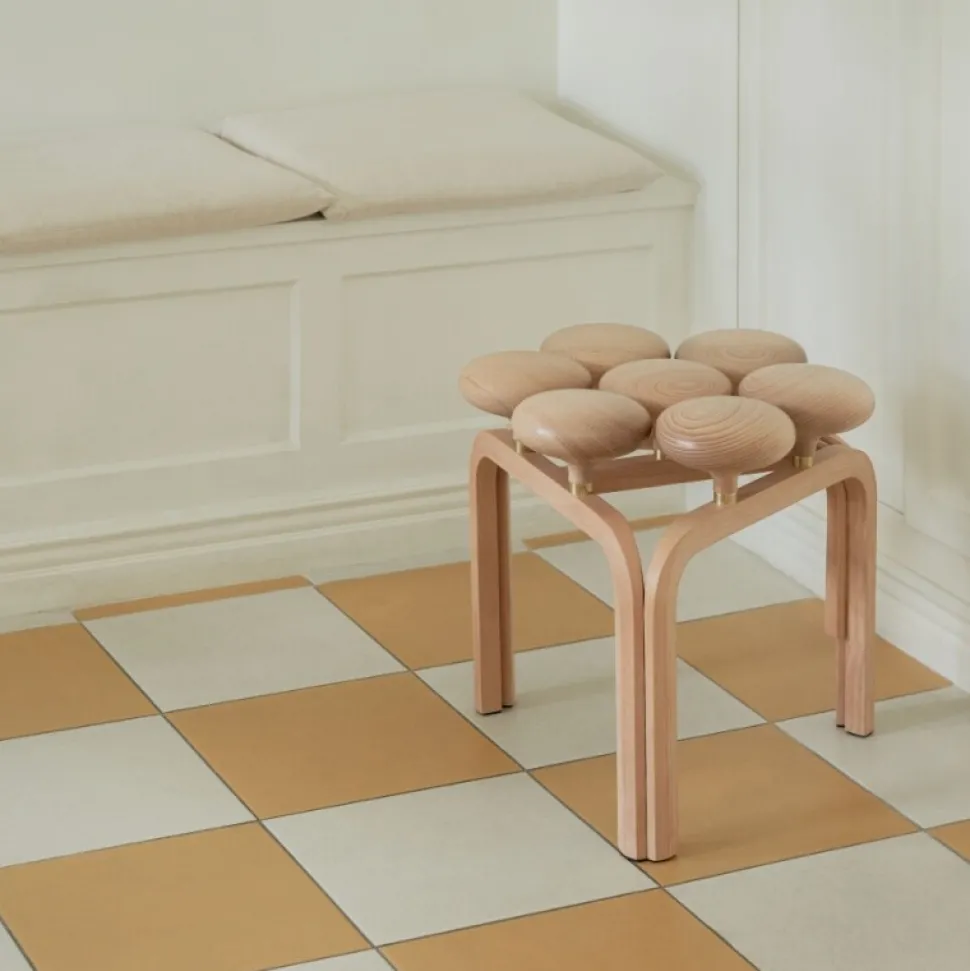 Fritz Hansen JU01 Utzon Skammel