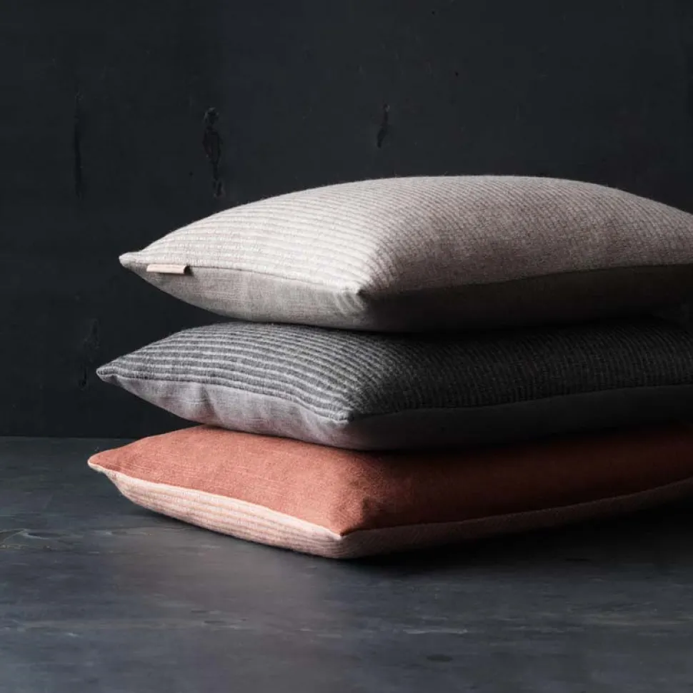 Fritz Hansen Objects Aiayu Pude Anthracite