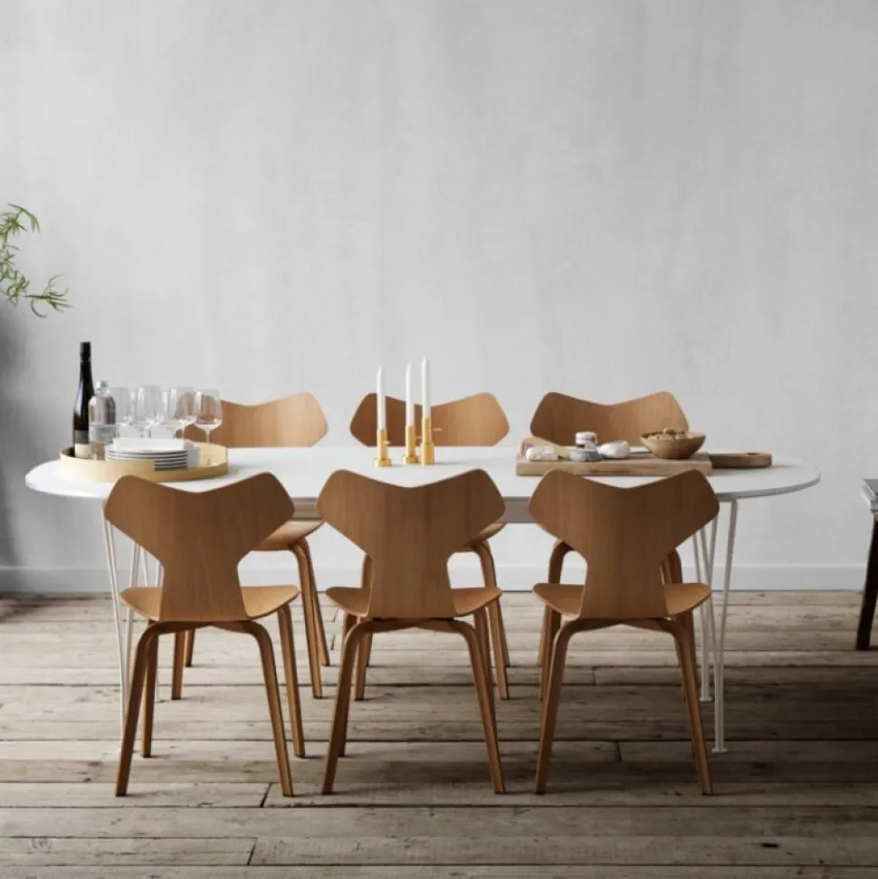 Fritz Hansen Super-Ellipse Bord Med Udtræk B620