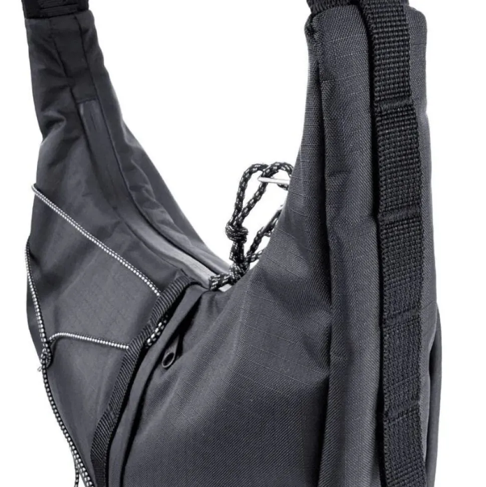 Kintobe Haze Cross-body Jet Black