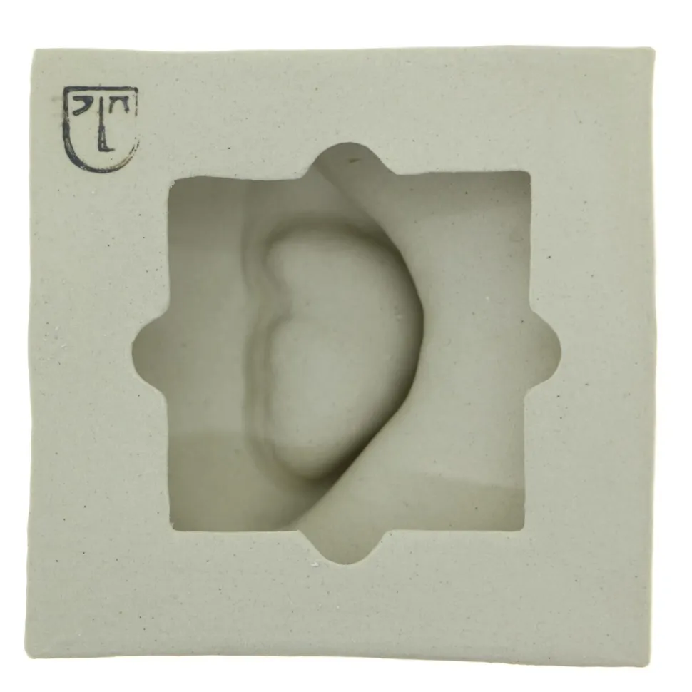 Laoru Laoru Right Ear Relief Antique White