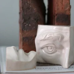 Laoru Laoru Right Eye Relief Antique White