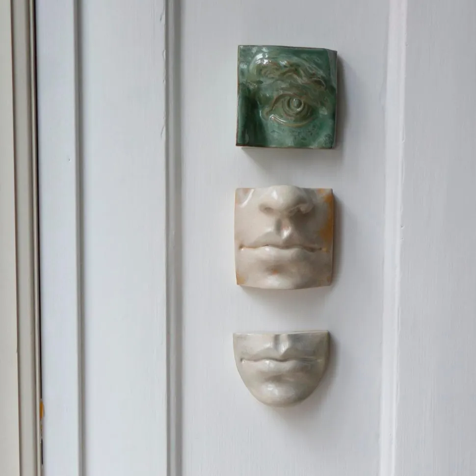 Laoru Laoru Small Mouth I Relief Antique White