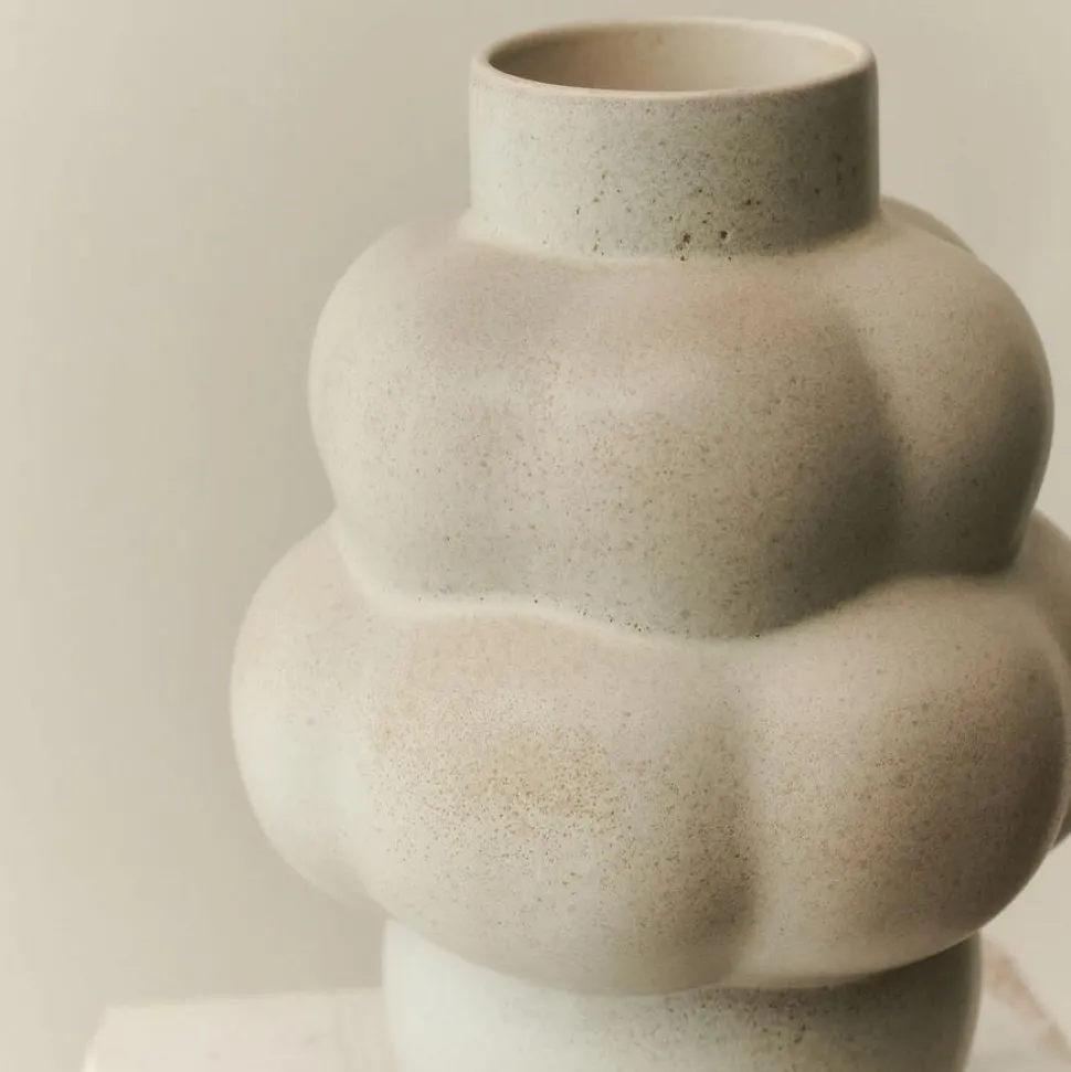 Louise Roe Balloon Vase 04 Vintage Glaze