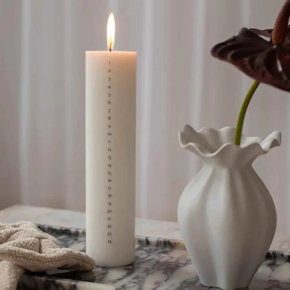 Specktrum 24 Moments Of Self Love Calendar Candle White