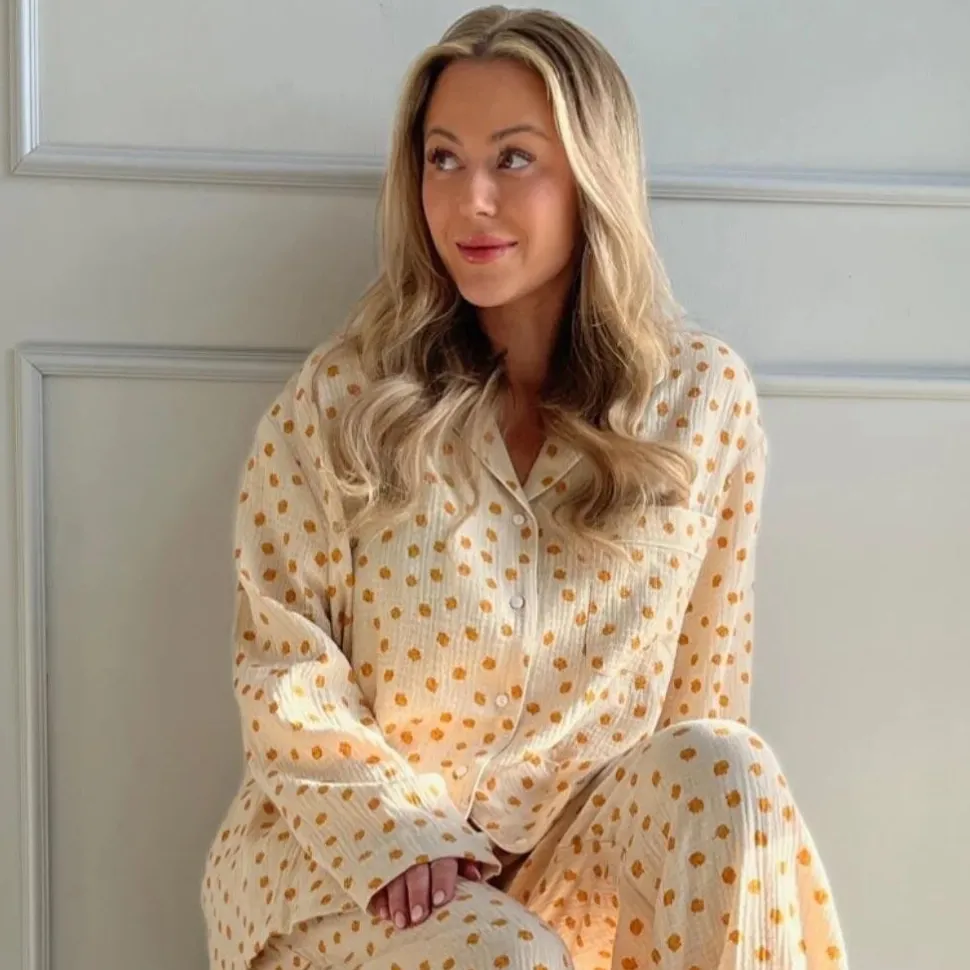 Stories From The Atelier Pajamas Shirt 3 Beige Yellow Big Flower