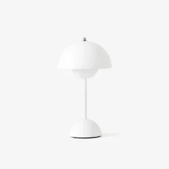 &Tradition Flowerpot Portable Table Lamp VP9 Matt White