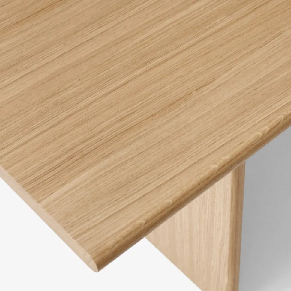 &Tradition ITA OS2 Dining Table Oak