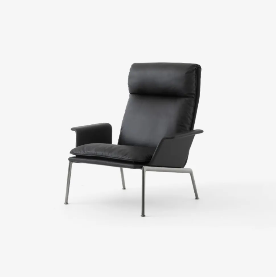 &Tradition Muno LN17 Black Noble Leather Dark Chrome Legs