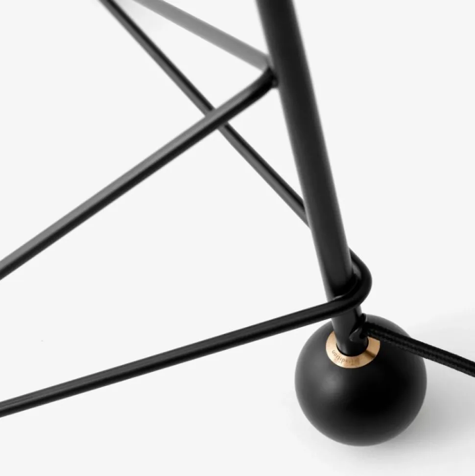 &Tradition Tripod HM9 Bordlampe Sort