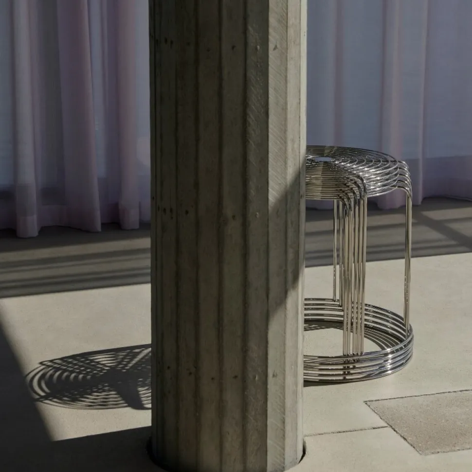 &Tradition VP11 Wire Stool