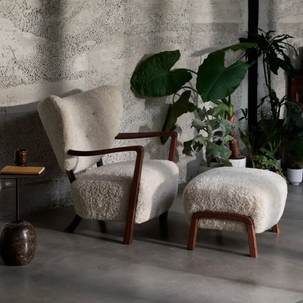 &Tradition Wulff ATD2 Moonlight Sheepskin Oiled Walnut